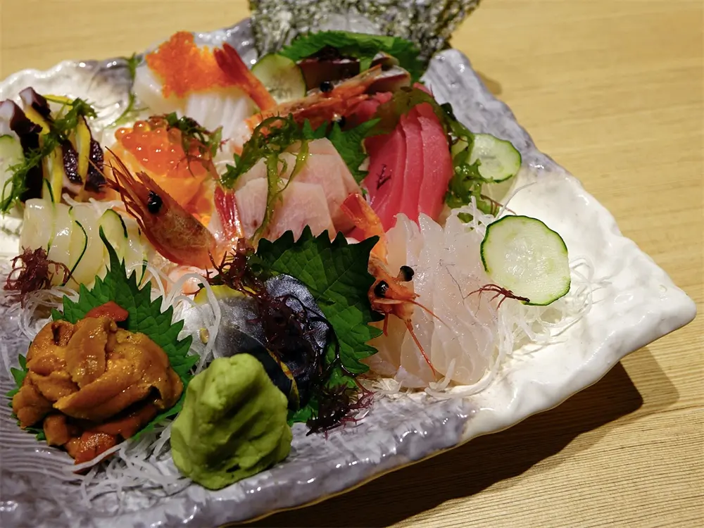 Sushi board platter - Picture of Seishin Sushi, Crawley - Tripadvisor